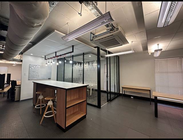246M² OFFICE TO LET IN CENTURION CENTRAL